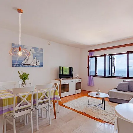 Apartament Pipin - Prigradica, Kod Caffe Tempera Prigradica