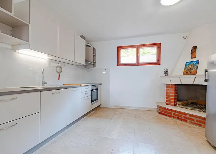 Pipin - Prigradica, Kod Caffe Tempera Apartamento Prigradica