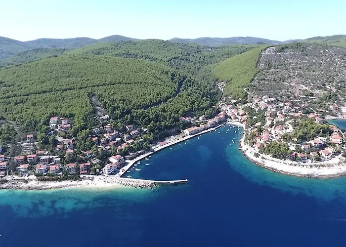 Pipin - Prigradica, Kod Caffe Tempera Prigradica