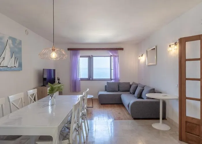 Pipin - Prigradica, Kod Caffe Tempera