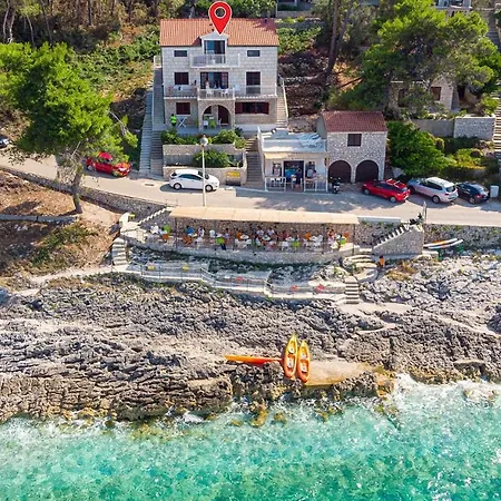 Pipin - Prigradica, Kod Caffe Tempera *