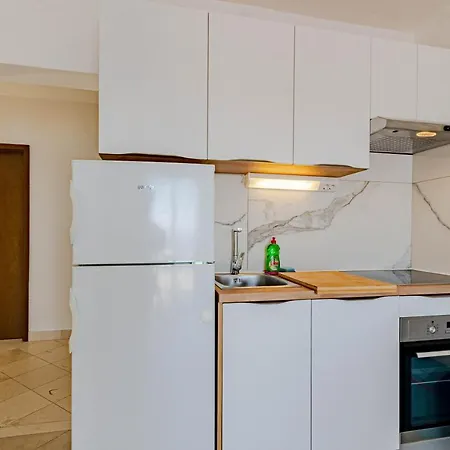 Pipin - Prigradica, Kod Caffe Tempera Apartment
