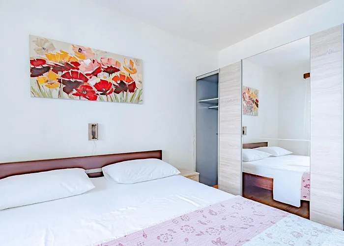 Pipin - Prigradica, Kod Caffe Tempera *