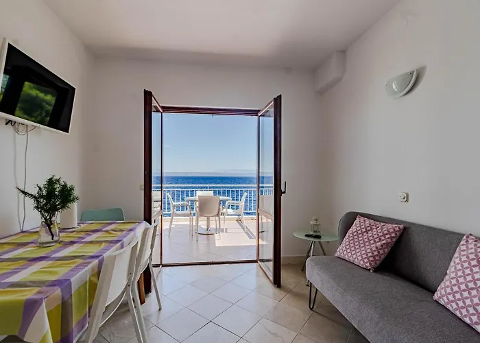 Appartement Pipin - Prigradica, Kod Caffe Tempera *